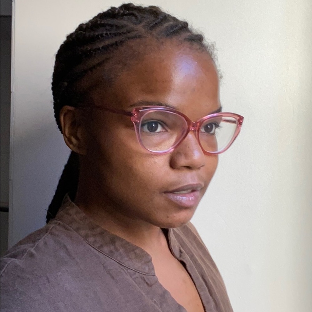 Meet your Posher, Kendra